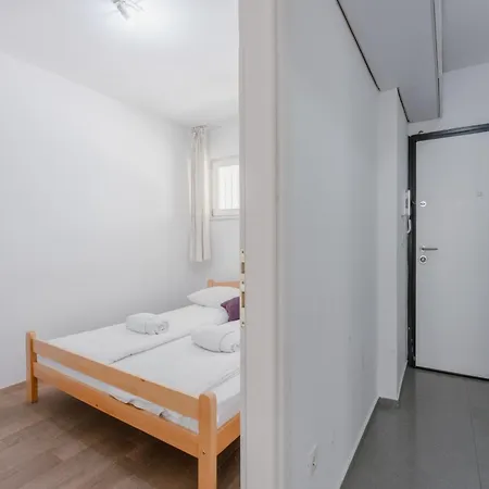 2bdr In The Center Next To The Cathedral * Saraievo